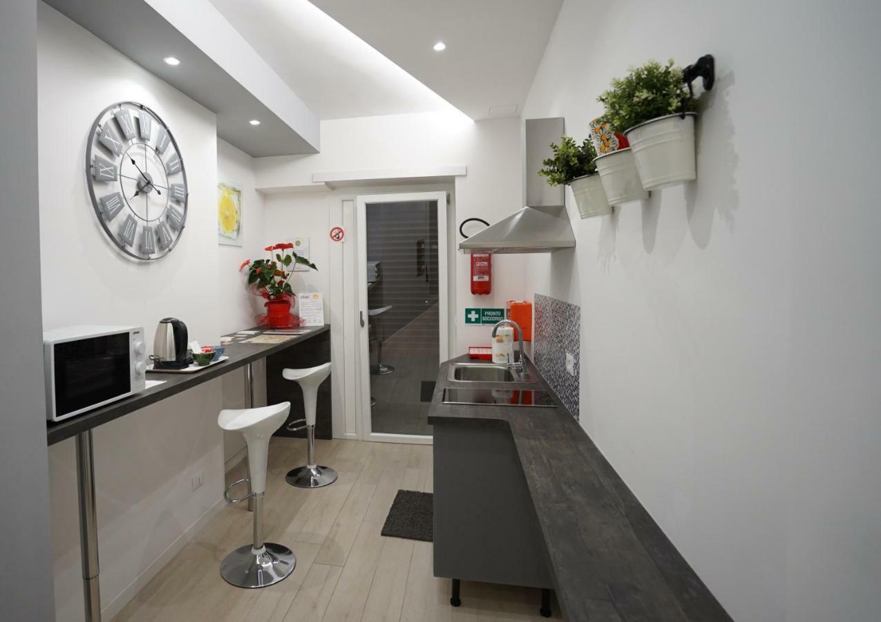 Duca'S House Hotel Rome Exterior photo